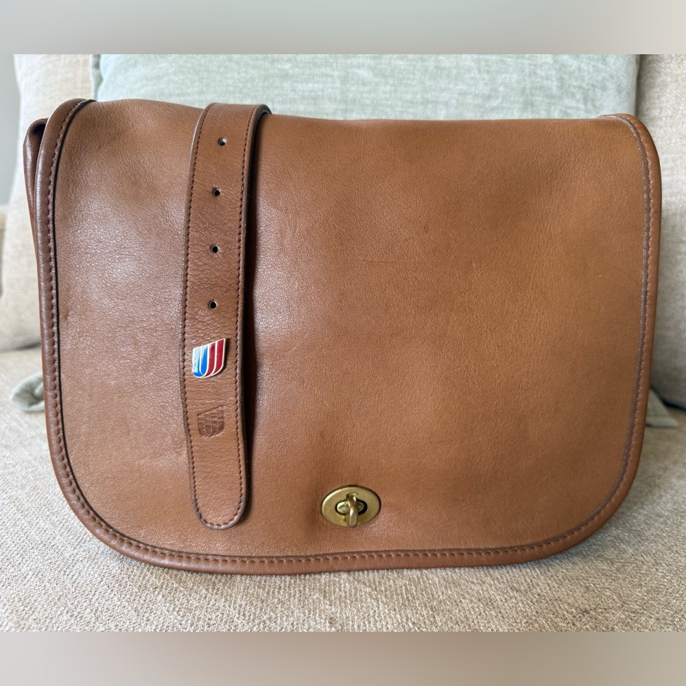 Vintage Coach United Airlines Stewardess UA